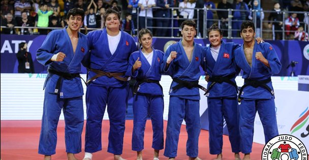 Kağıtsporlu judocular Milli Takım ile  dünya üçüncülüğünü yaşadı