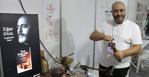Kahvenin hikâyesi Kitap Fuarı'na taşındı