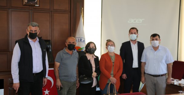 Kandıra Belediye Meclisi İsrail zulmünü şiddetle ve nefretle kınadı.