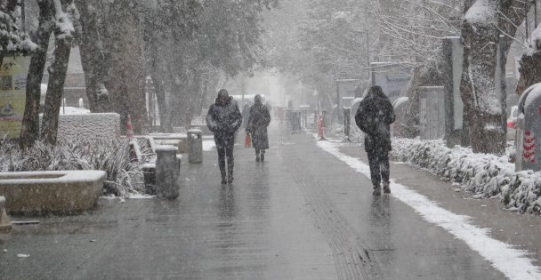 Kar Bugünde Etkili Olacak!