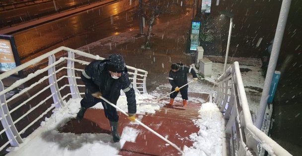 Kar Yağdı Onlar Çalıştı