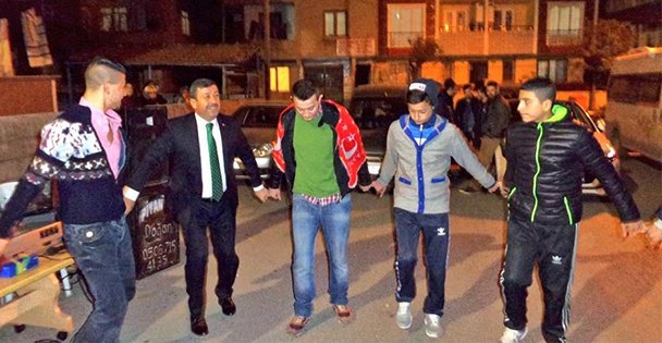 Karabacak halay çekti, asker uğurladı!