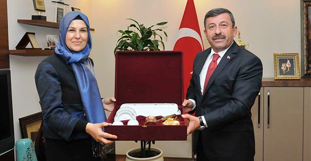 Karabacak'a teşekkür etti!