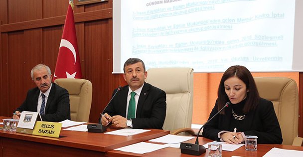 Şükrü Karabacak'tan jest