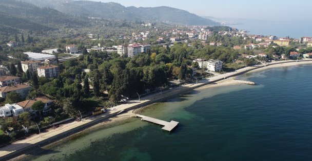 KARAMÜRSEL EREĞLİ SAHİL YOLUNDA  ALTYAPI ÇALIŞMALARI YAPILIYOR