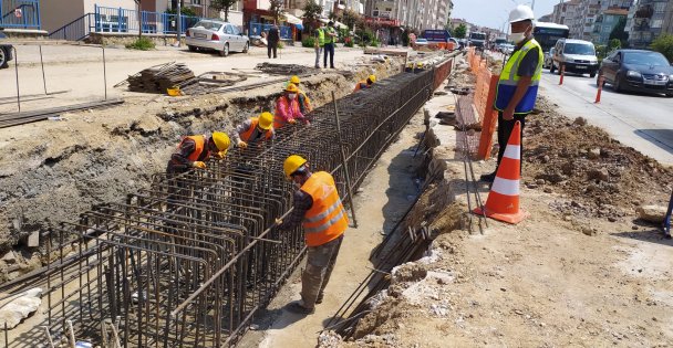 Karamürsel Köprülü Kavşağı'nda Yalova yönü çalışmaları sürüyor