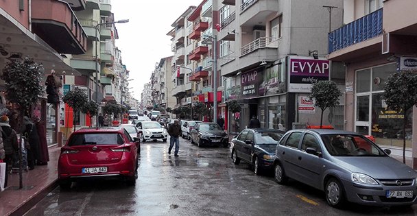 Karamürsel'de Tek Yön Uygulaması Başlıyor