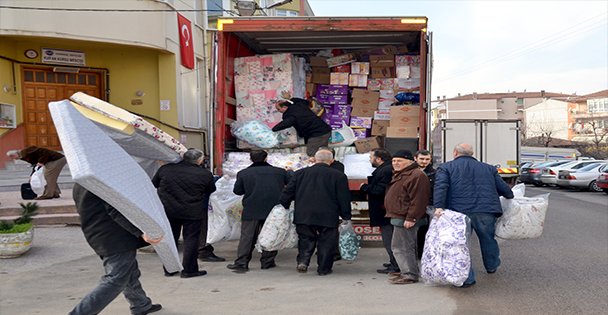 Karamürsel'den Haleplilere yardım!