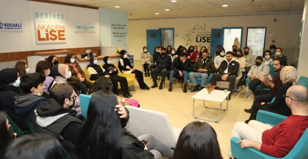 Kariyer Günlerine Gençlerden Yoğun İlgi