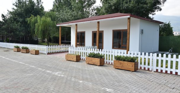 KARKAD HALKLA BULUŞUYOR