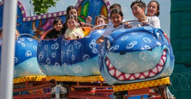 Karneval Çocuk Şenliği on binleri buluşturdu