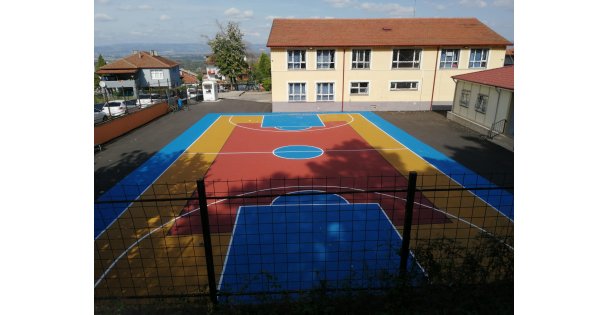 Kartepe Barbaros Okulu'na Trafik Eğitim Parkuru Ve Basketbol Sahası Yapılıyor