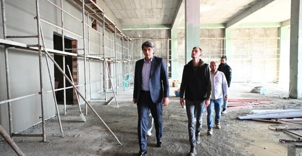 Kartepe İtfaiye Müfrezesi binasında çalışmalar sürüyor