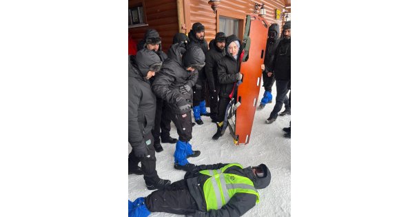 Kartepede kış turizmine güvenli dokunuş;  Kuzuyaylada kış tatbikatı