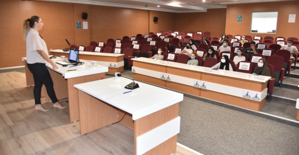 KARTEPE'DE STAJYERLERE ORYANTASYON EĞİTİMİ