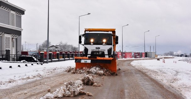 KARTEPE'DE YOLLAR HİÇ KAPANMADI
