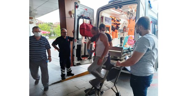 Kavgada kesici aletle yaralandı