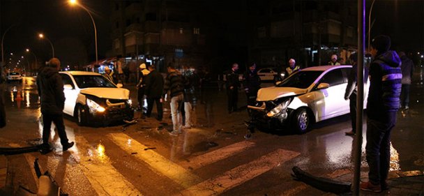 Kaygan zemin kazayı da beraberinde getirdi