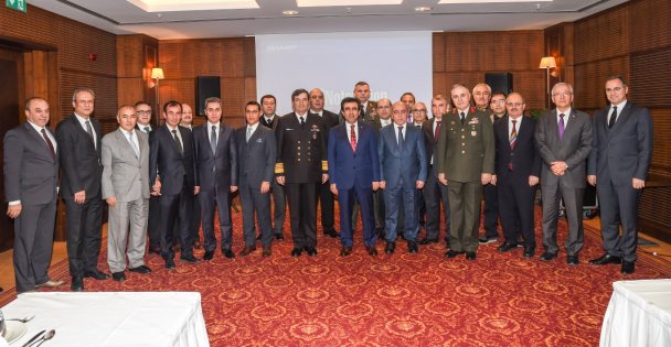 Kaymakamlara veda yemeği