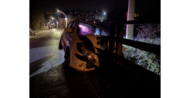 Kaza yapan sürücü aracı bırakıp kayıplara karıştı