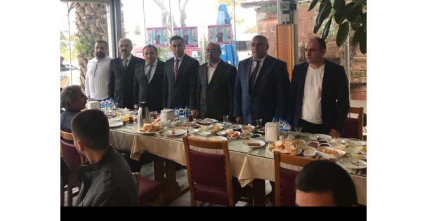 Kazım Karabekir İçin El Ele