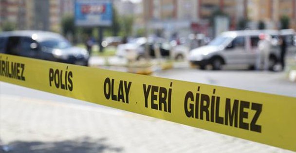 Kendisini tüfekle vurdu!