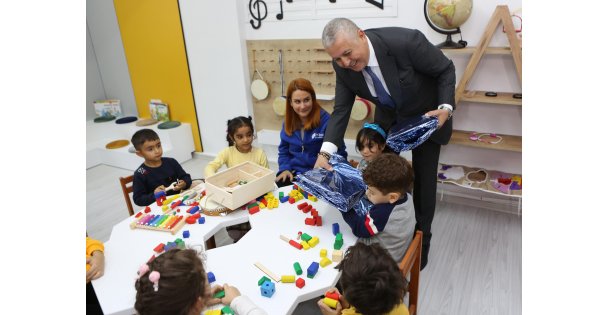 Kibar Gönüllüleri'nden '4 yılda 4 okula destek”