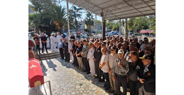 Kıbrıs Gazimiz Aziz Tepe Dualarla Son Yolculuğuna Uğurlandı