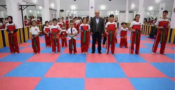 Kick Boks Sporcuları Kuşak Sevinci Yaşadı