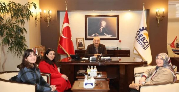 Kirazpınar Sağlık Ocağı Çalışanlarından Başkan Büyükgöze Ziyaret