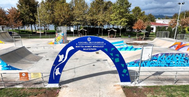 Kocaeli Büyükşehir Belediyesi sözünü tuttu: Gölcük'teki parkın adı 'Mattia Ahmet Minguzzi” oldu