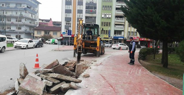Kocaeli Devlet Hastanesi Yolu Genişletildi  Ve Kavşak Düzenlemesi Yapıldı
