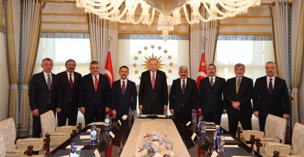 Kocaeli heyeti, İstanbul'da Cumhurbaşkanı Erdoğan ile görüştü; Cumhurbaşkanı Erdoğan ile Kocaeli zirvesi
