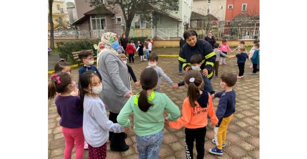 Kocaeli İtfaiyesinden Çocuklara Yangın Eğitimi