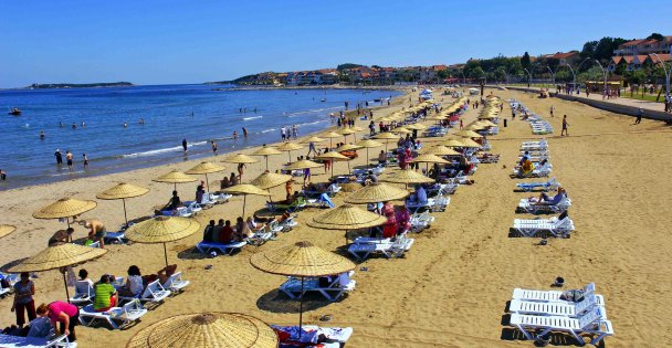 Kocaeli sahillere akın etti