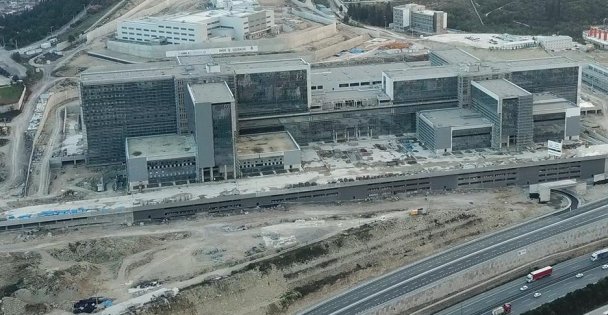 Kocaeli Şehir Hastanesi inşaatının yüzde 74'ü tamamlandı
