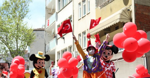 Kocaeli Şehir Tiyatroları Çocuklara Bayram Havası Yaşattı