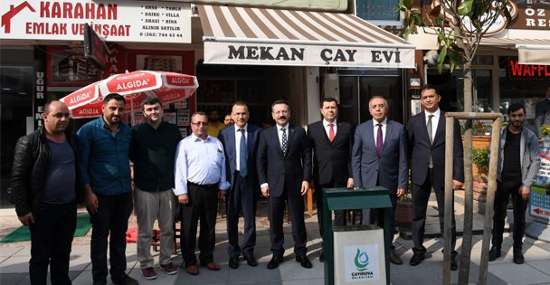 Kocaeli Valisi Hüseyin Aksoy, Çayırova'daki Vatandaşları Ziyaret Etti