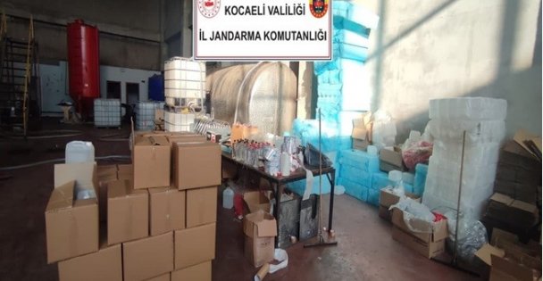 Kocaeli'de 16 Ton 990 Litre Etil Alkol Ele Geçirildi