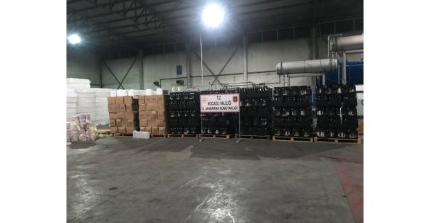 Kocaeli'de 29 bin 115 litre kaçak etil alkol ele geçirildi