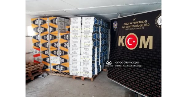 Kocaeli'de 2 milyon 90 bin makaron ele geçirildi