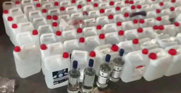 Kocaeli'de 2 Ton Etil Alkol Ele Geçirildi