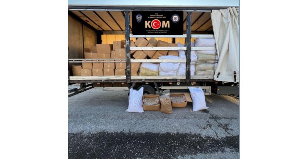 Kocaeli'de 5 milyon liralık kaçakçılık operasyonu