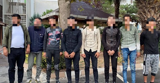Kocaeli'de 8 düzensiz göçmen yakalandı
