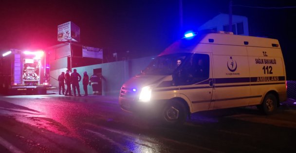 Kocaeli'de Besi Çiftliğinde Çıkan Yangın Söndürüldü