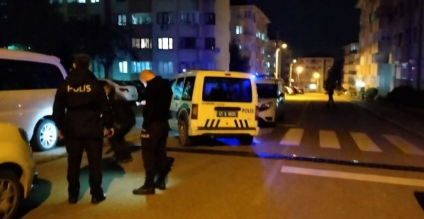 Kocaeli'de bir kişiyi bıçakla öldürdükleri öne sürülen sanık ile kız arkadaşına müebbet hapis istemi