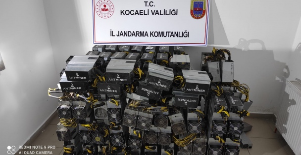 Kocaeli'de çalınan 600 bin lira değerindeki 'Bitcoin mining' cihazlarını JASAT dedektifleri buldu