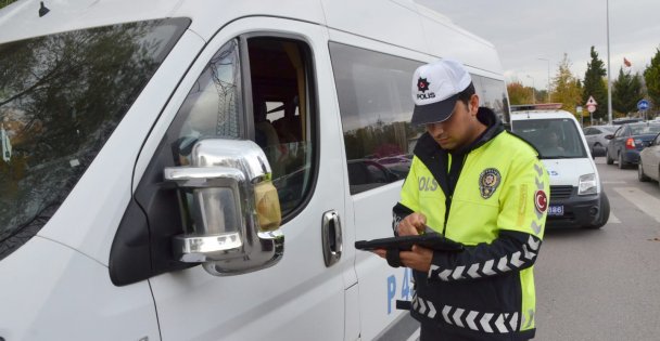 Kocaeli'de farklı suçlardan aranan 13 kişi yakalandı