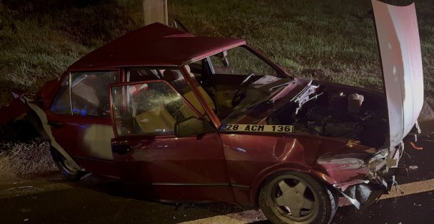 Kocaeli'de feci kaza: Sürücü yola fırladı, araç ters döndü