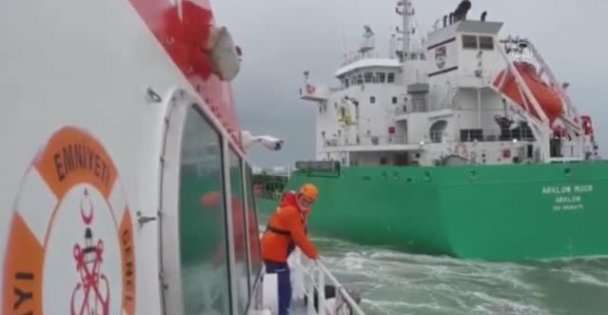 Gemideki kazazede kurtarıldı